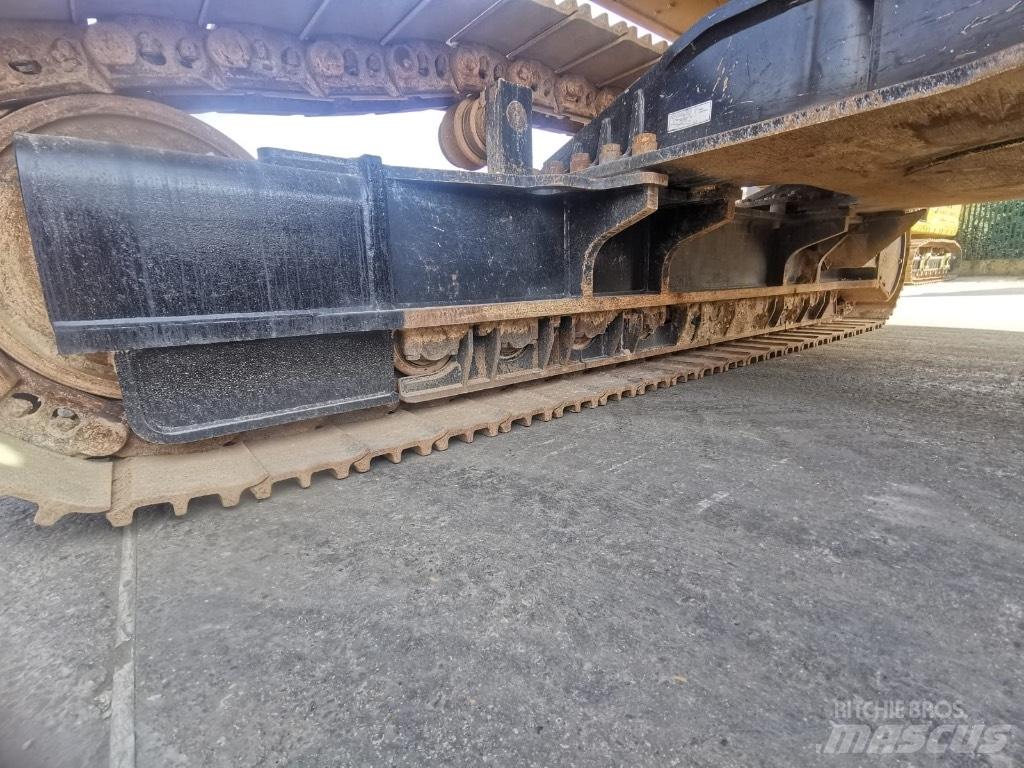 CAT 352 Beltegraver