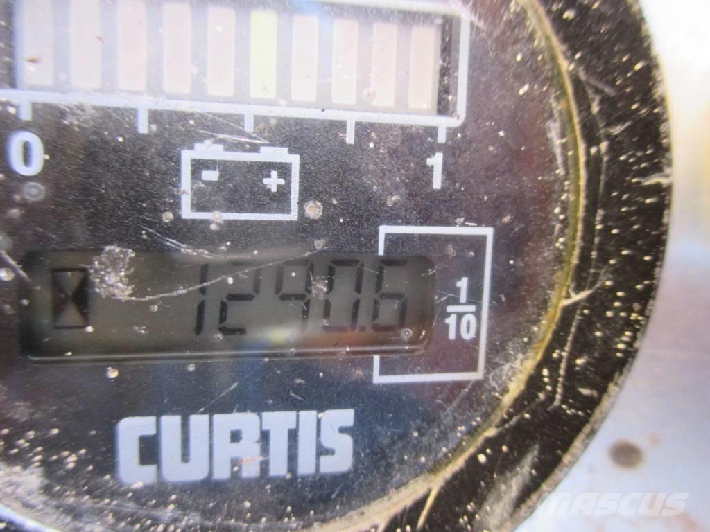 HAB S142-12E2WD Sakselifter