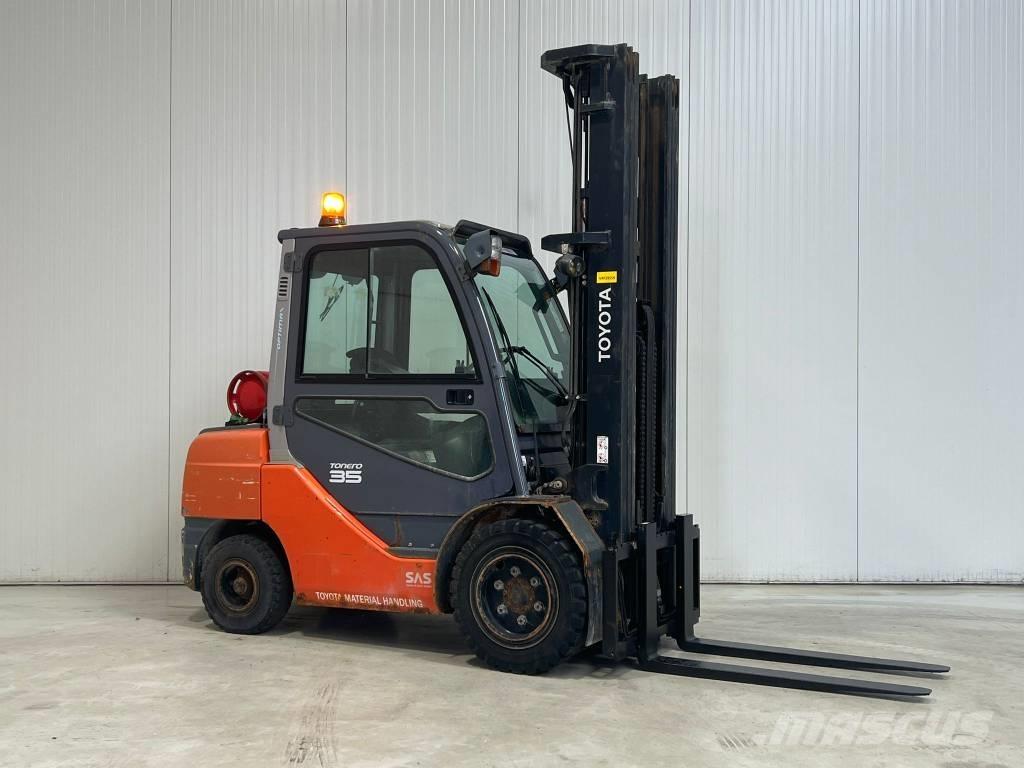 Toyota 02-8FGJF35 Propan trucker