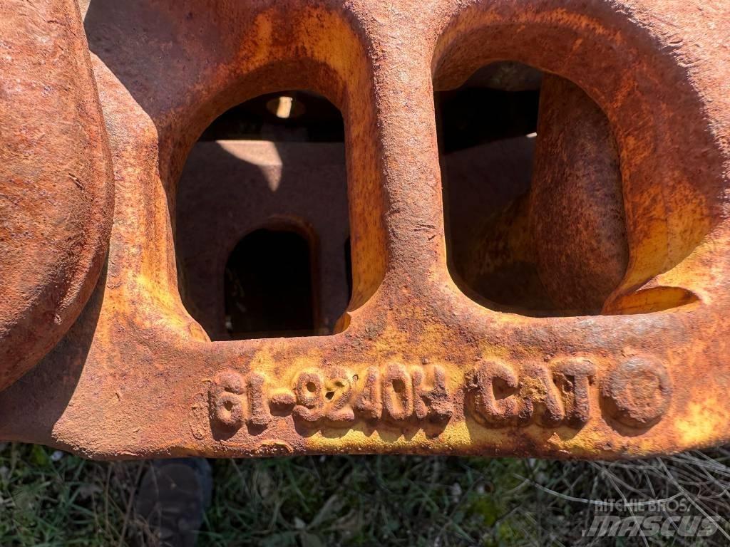 CAT D 6 R Belter, kjettinger og understell