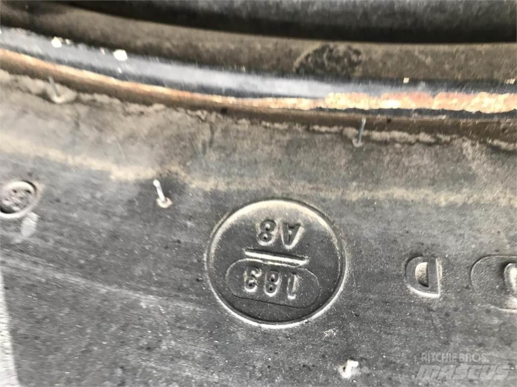 Mitas 680/80R42 Dekk, hjul og felger