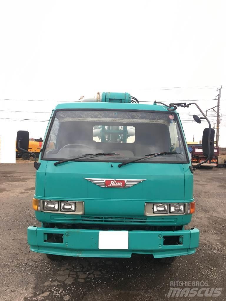 IHI IPJ70B-4N18 Betongpumpe biler