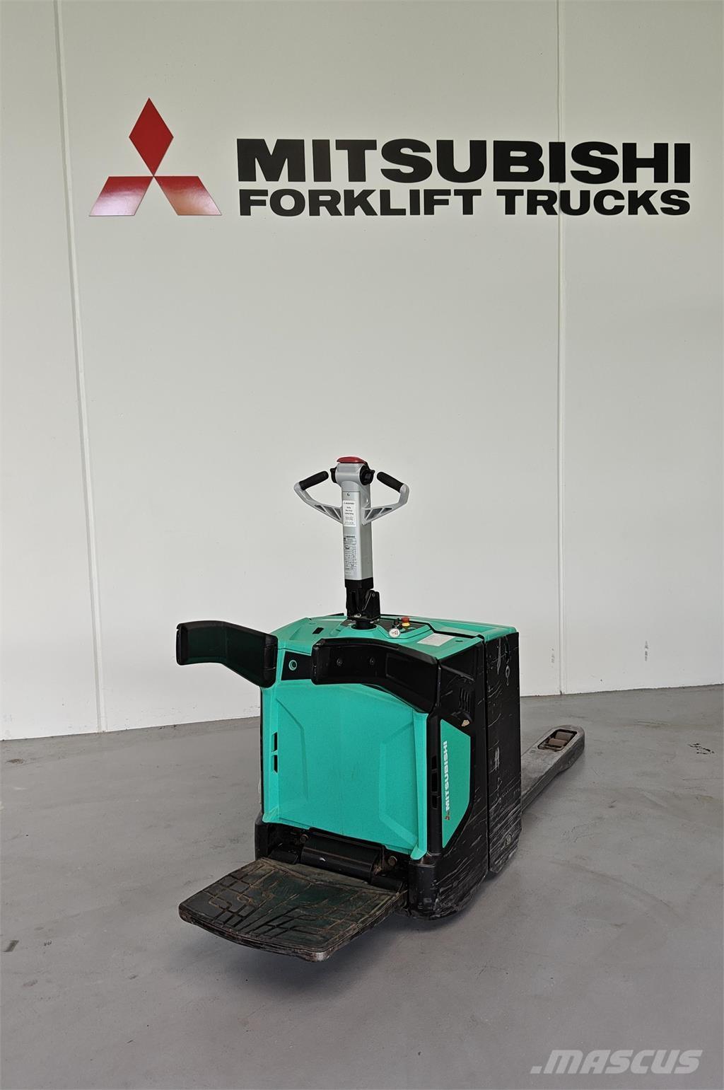 Mitsubishi PBV20N2 Platform truck