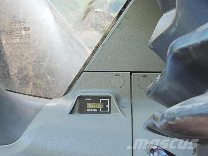 Doosan DX 380 LC-5 Beltegraver