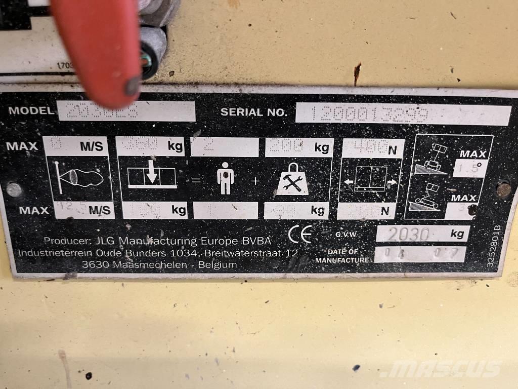 JLG 2030 ES Sakselifter