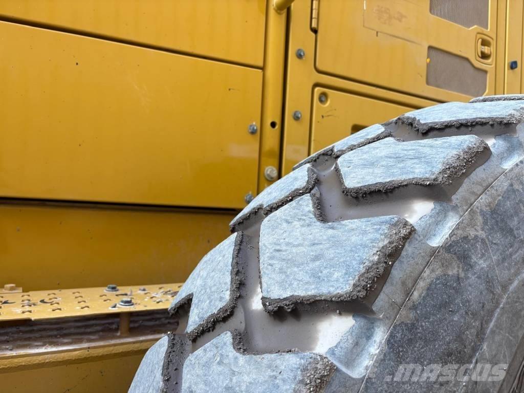 CAT 150 Veihøvler
