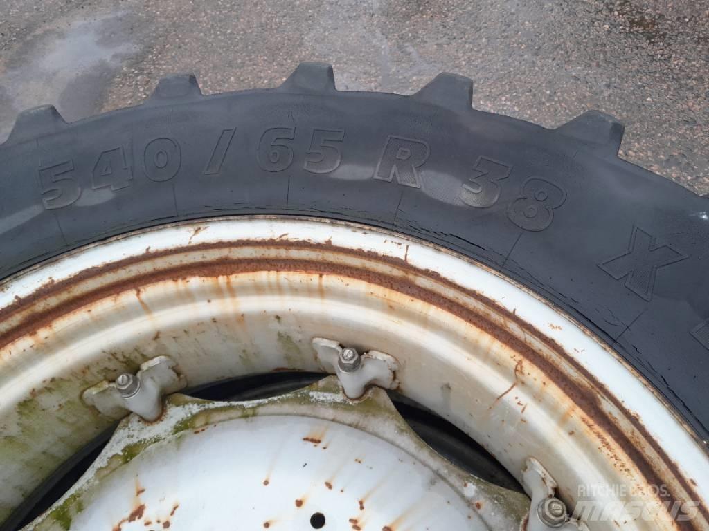 Michelin 540/65R38 Dekk, hjul og felger