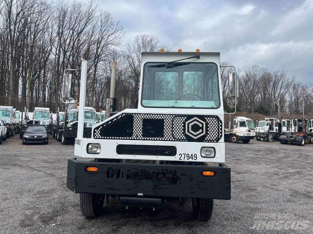 Capacity TJ5000 Terminaltraktor