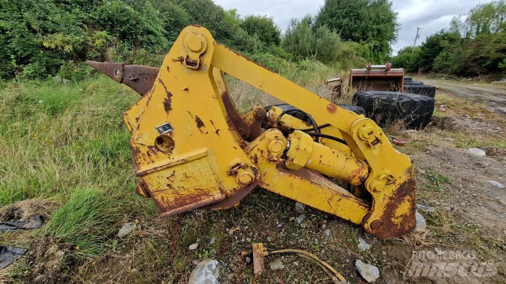 Komatsu D85 Chassis og understell