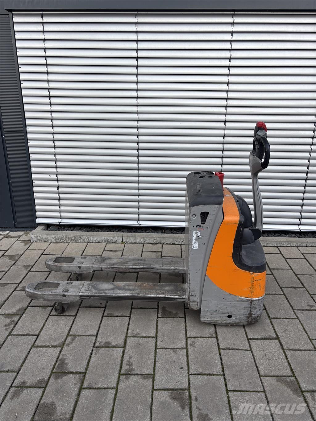 Still EXU16 Ledestablere