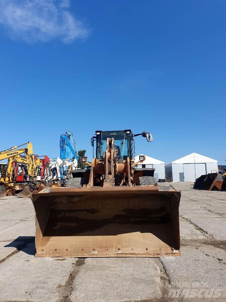 CASE 821 E Hjullastere