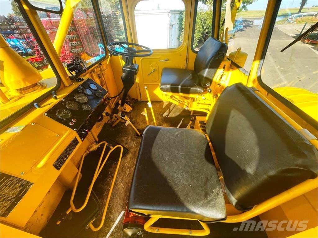 Kirovets K700A V8 Traktorer