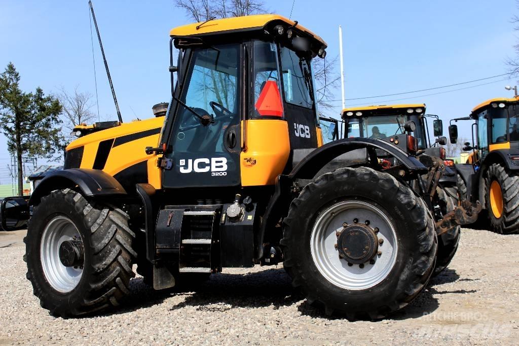 JCB Fastrac 3200 Traktorer