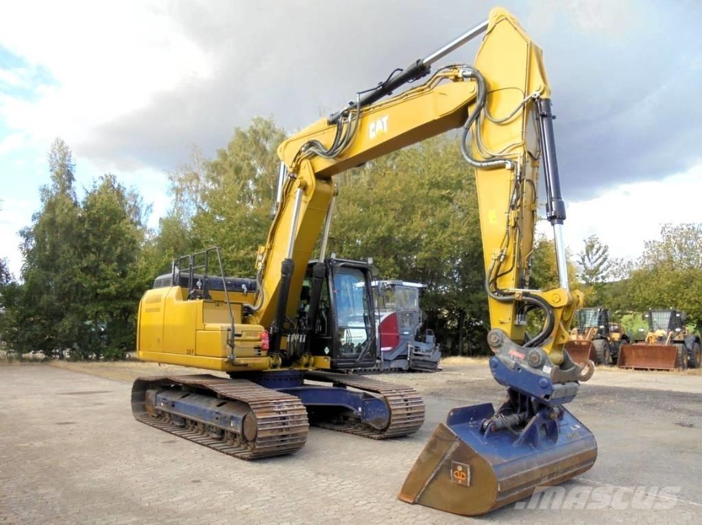 CAT 326 F LN Beltegraver