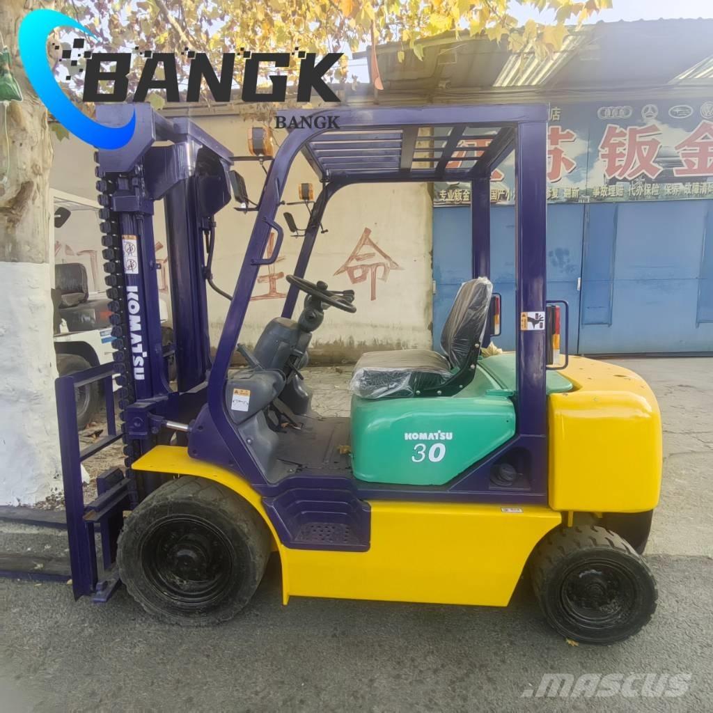 Komatsu FD 30 Diesel Trucker