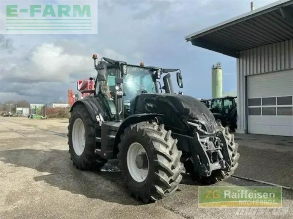 Valtra q245 Traktorer