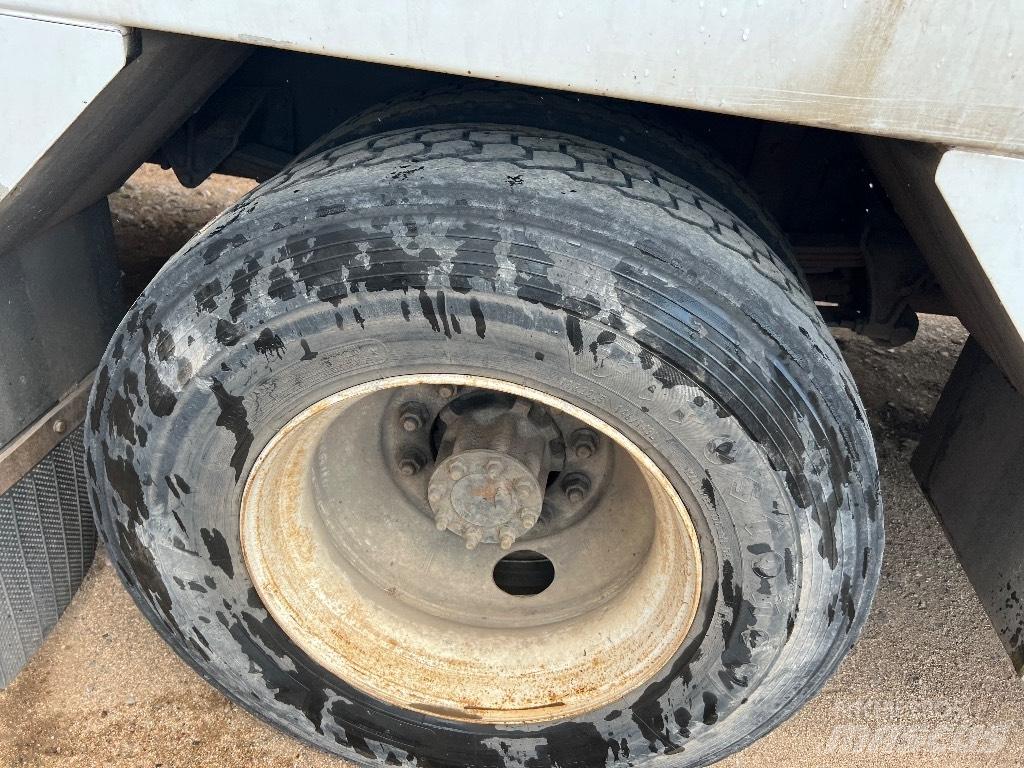 Ford F 750 XL Kommunalt / generelt kjøretøy