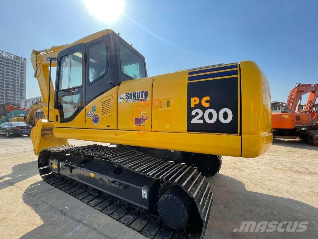Komatsu PC 200-7 Beltegraver