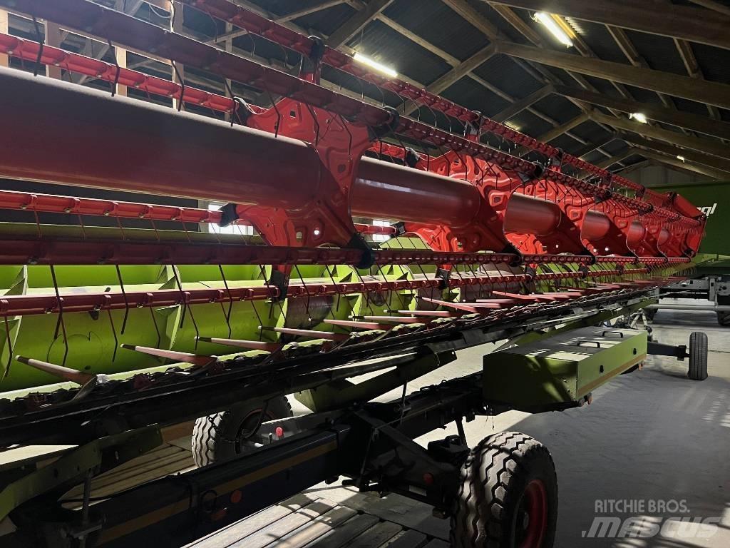 CLAAS Lexion 6800 Skurtreskere