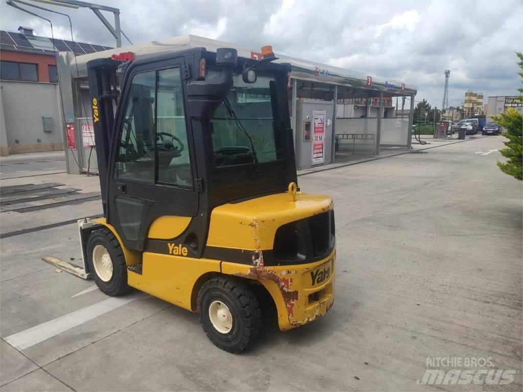 Yale GDP30VX Diesel Trucker