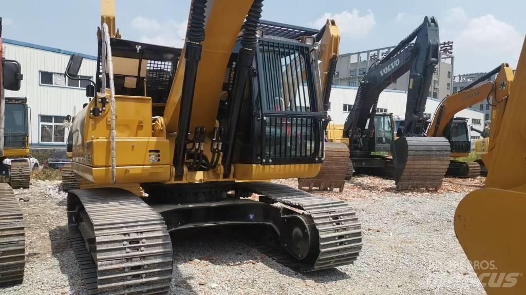 CAT 320 Beltegraver