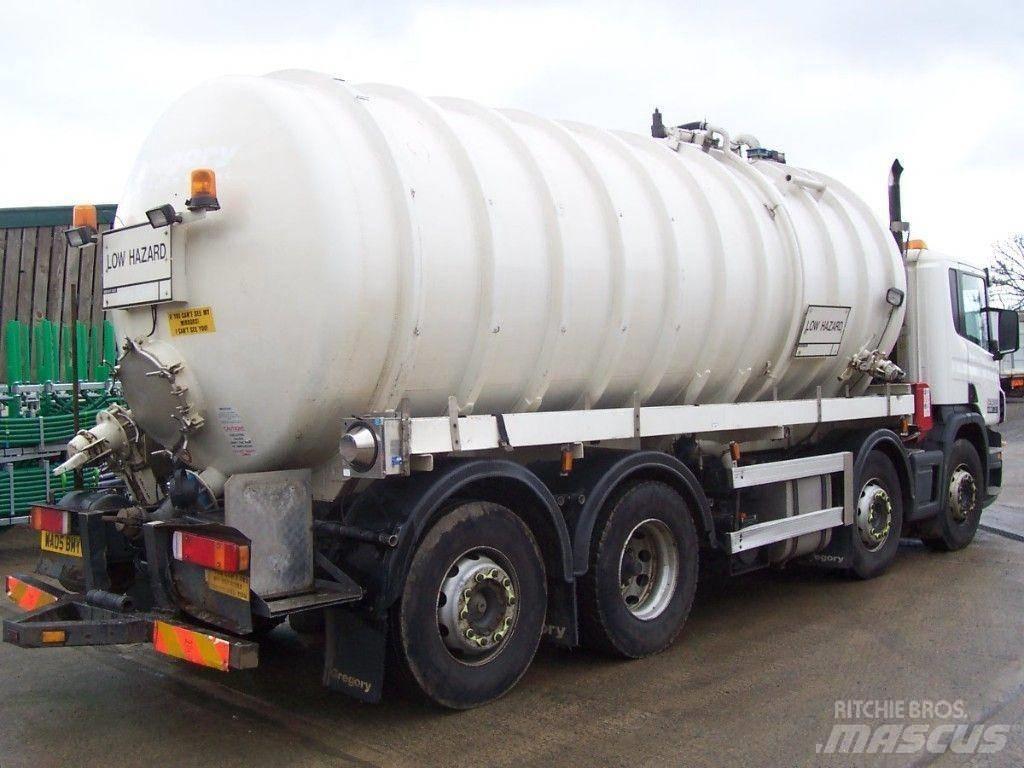 Scania P 380 Slamsugere