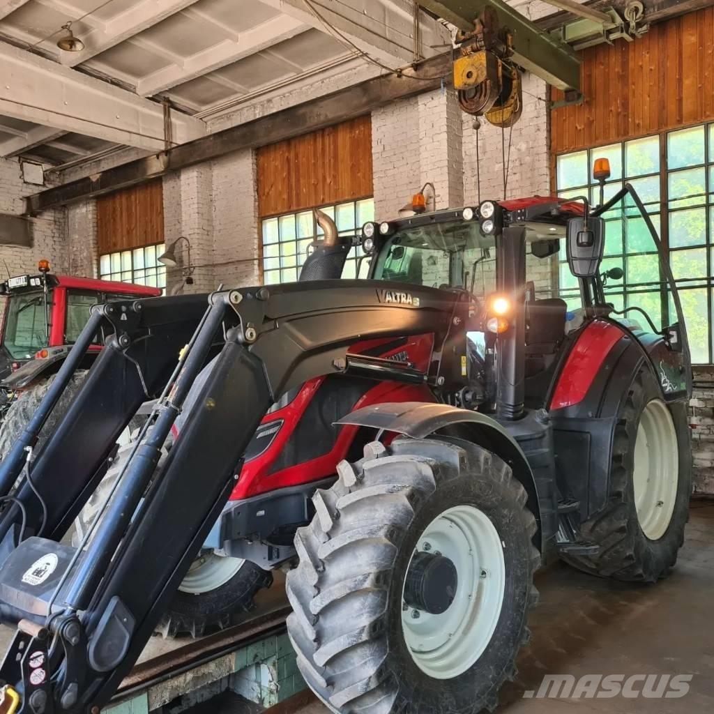 Valtra T 174 Traktorer