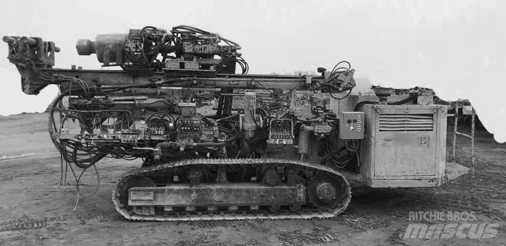 Klemm KR 806-3 Store borerigger