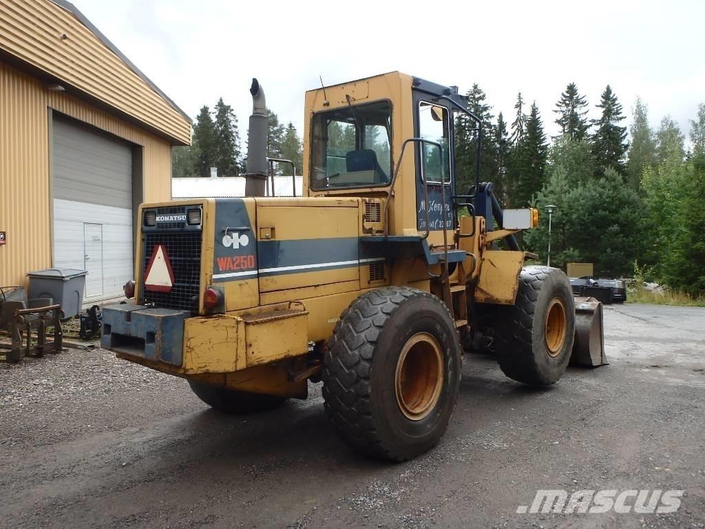 Komatsu WA 250-1 Hjullastere