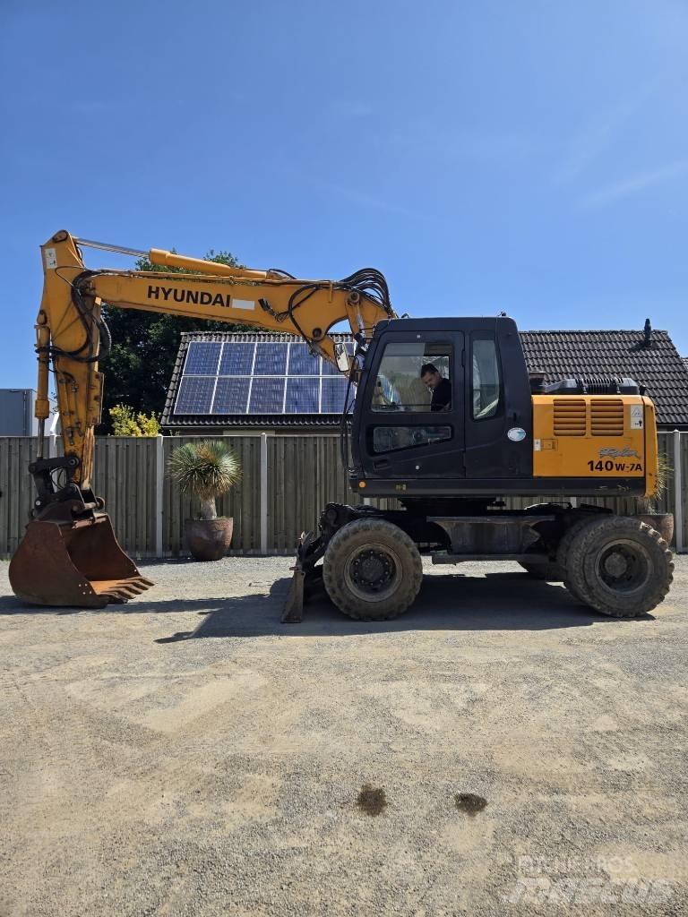 Hyundai Robex 140 W Hjulgravere