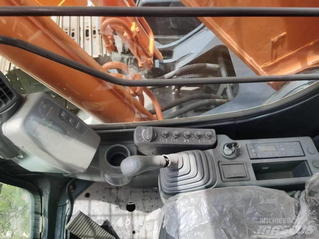 Hitachi ZX 200 Beltegraver