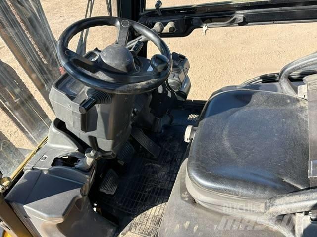 CAT DP 25 NT Diesel Trucker