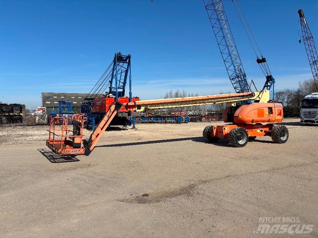 JLG 860 SJ Teleskop bomlifter