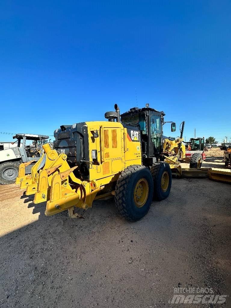CAT 12 M 2 Veihøvler