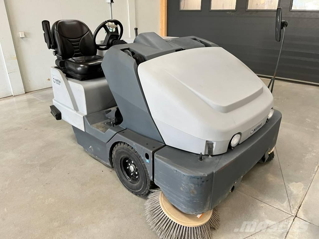 Nilfisk SW 8000 Innendørs feiemaskiner