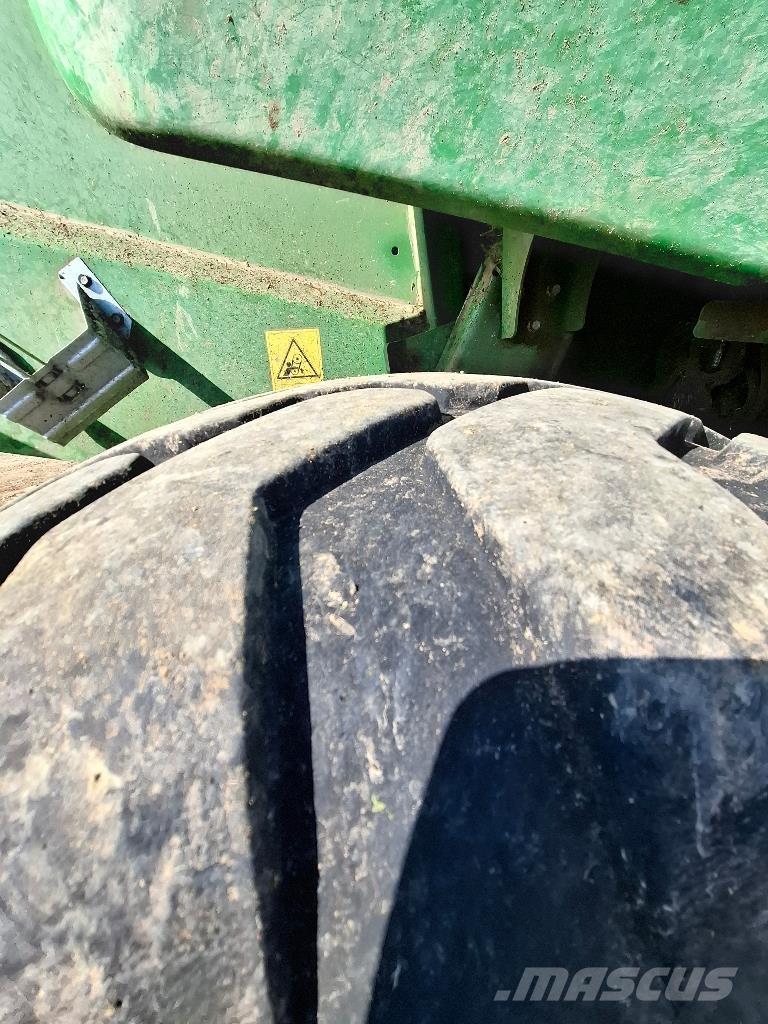 John Deere V461M Rundballepresser