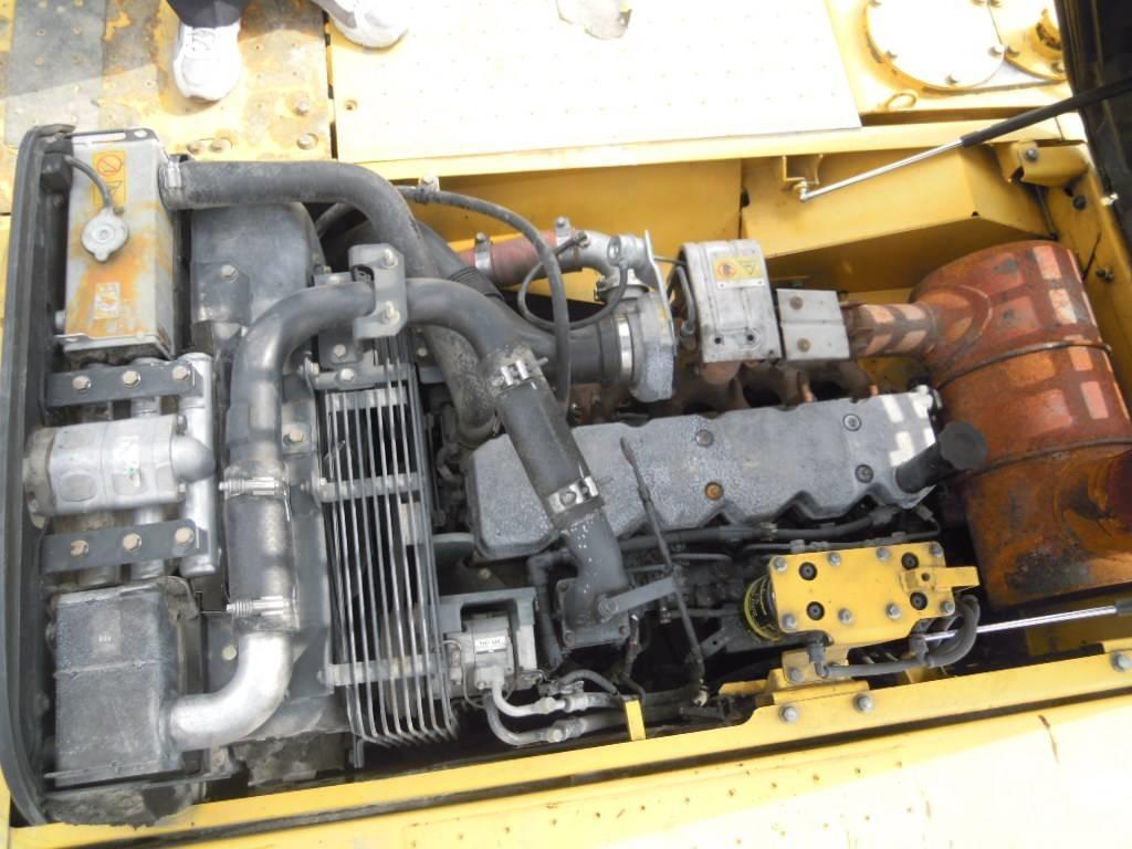 Komatsu PC 220-8 Beltegraver