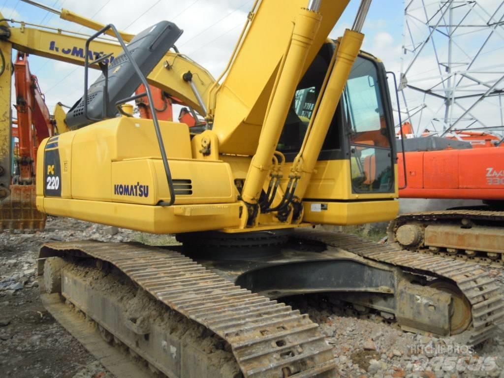 Komatsu PC 220-8 Beltegraver