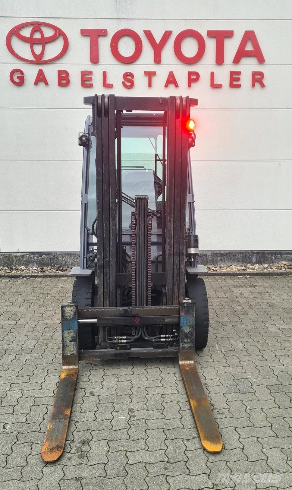 Toyota 02-8FGF25 Propan trucker