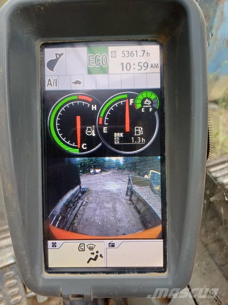 Hitachi ZX 135 US-6 Beltegraver