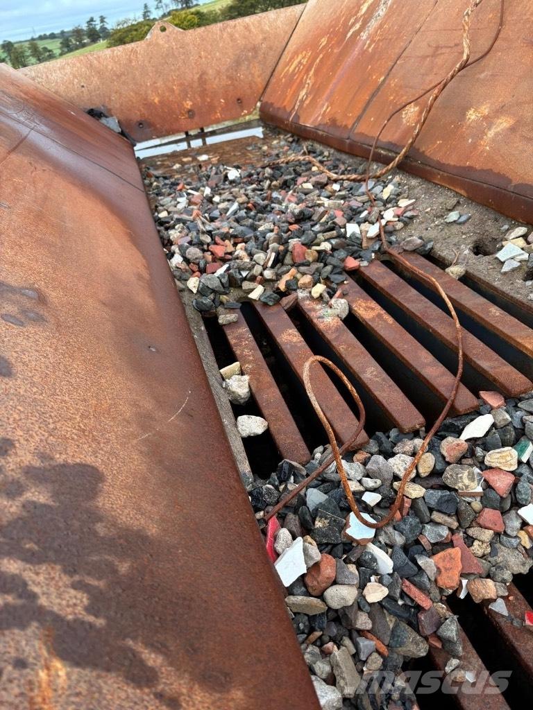 Sandvik QJ 241 Mobile knuseverk