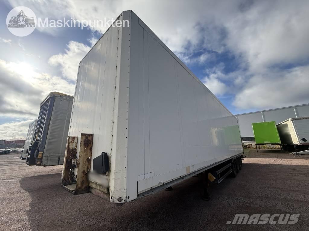 Schmitz SKO 24 Lettisolert skaptrailer