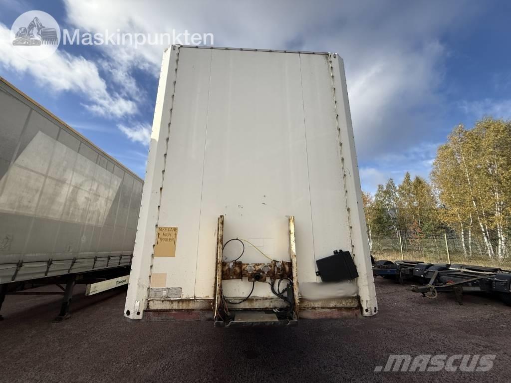 Schmitz SKO 24 Lettisolert skaptrailer