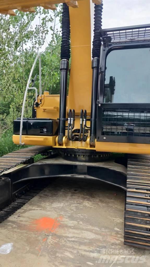 CAT 320D2 Beltegraver