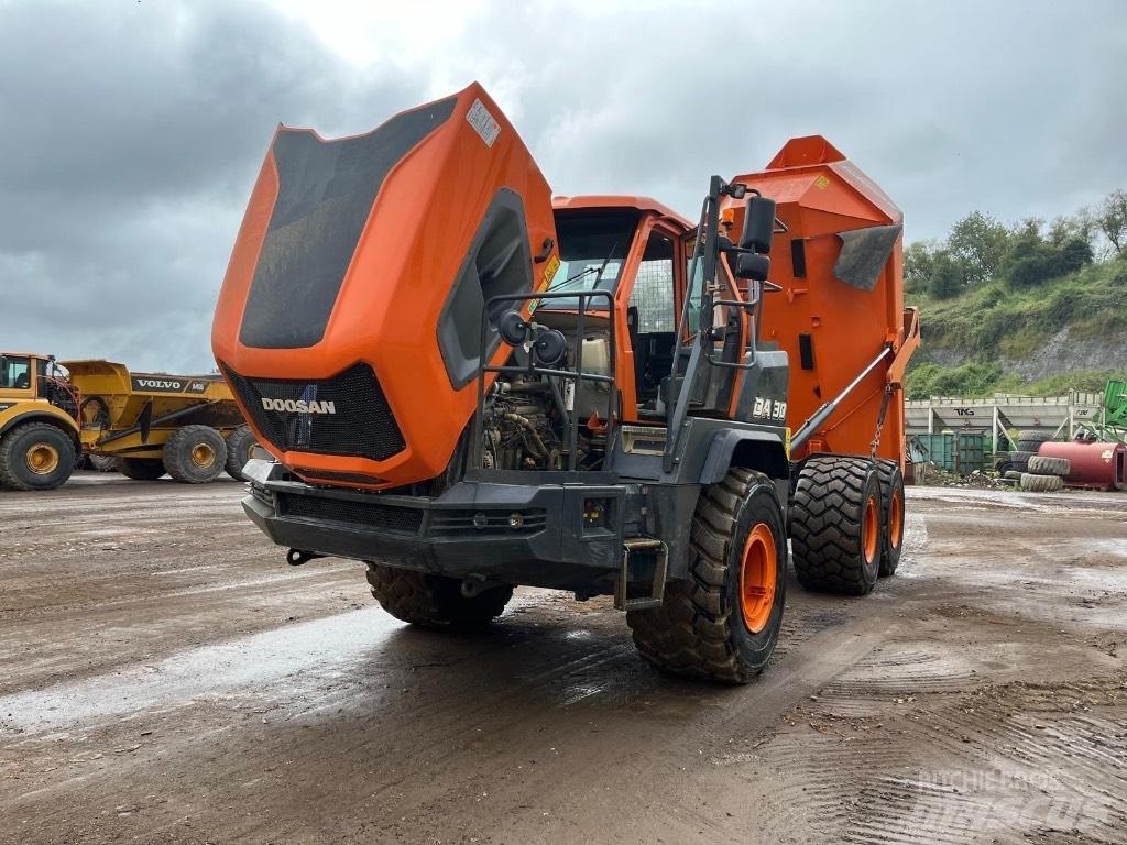 Doosan DA 30 Rammestyrte Dumpere