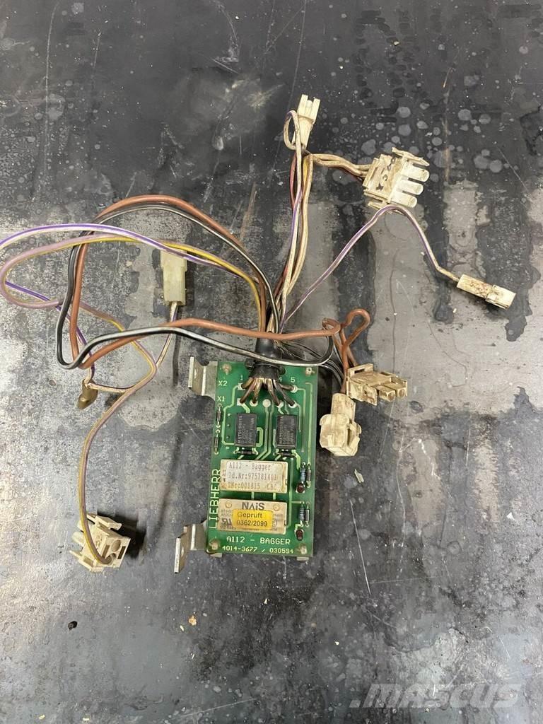 Liebherr E board Transport - Annet