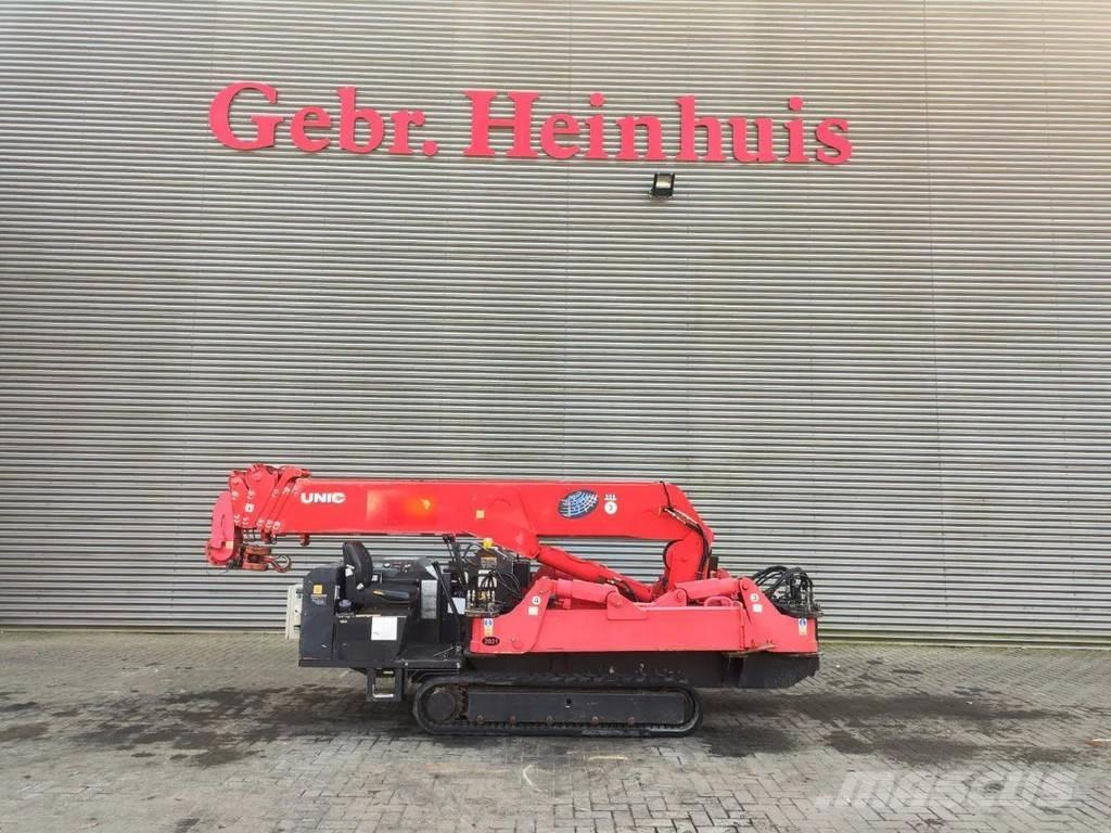 Unic URW 506 CDE Beltegående Kran