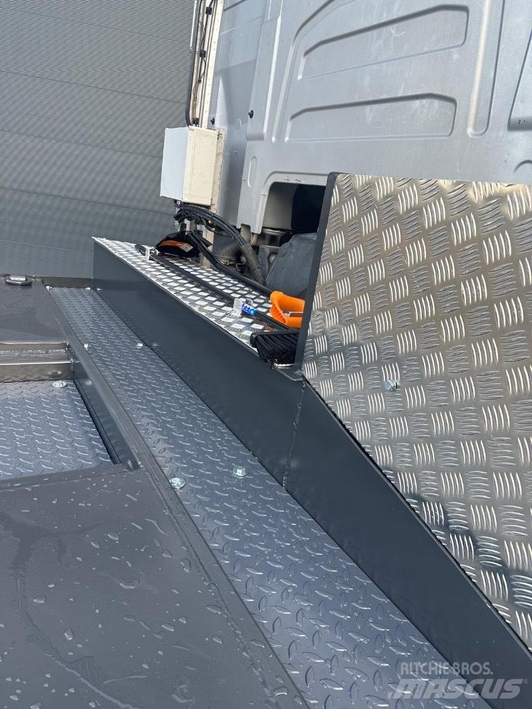 Volvo FH16 750 Spesialbiler for transport av skogsmaskiner