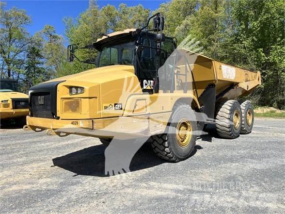 CAT 730 Rammestyrte Dumpere