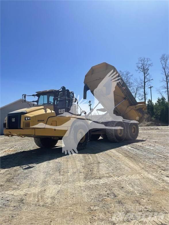 CAT 745 Rammestyrte Dumpere
